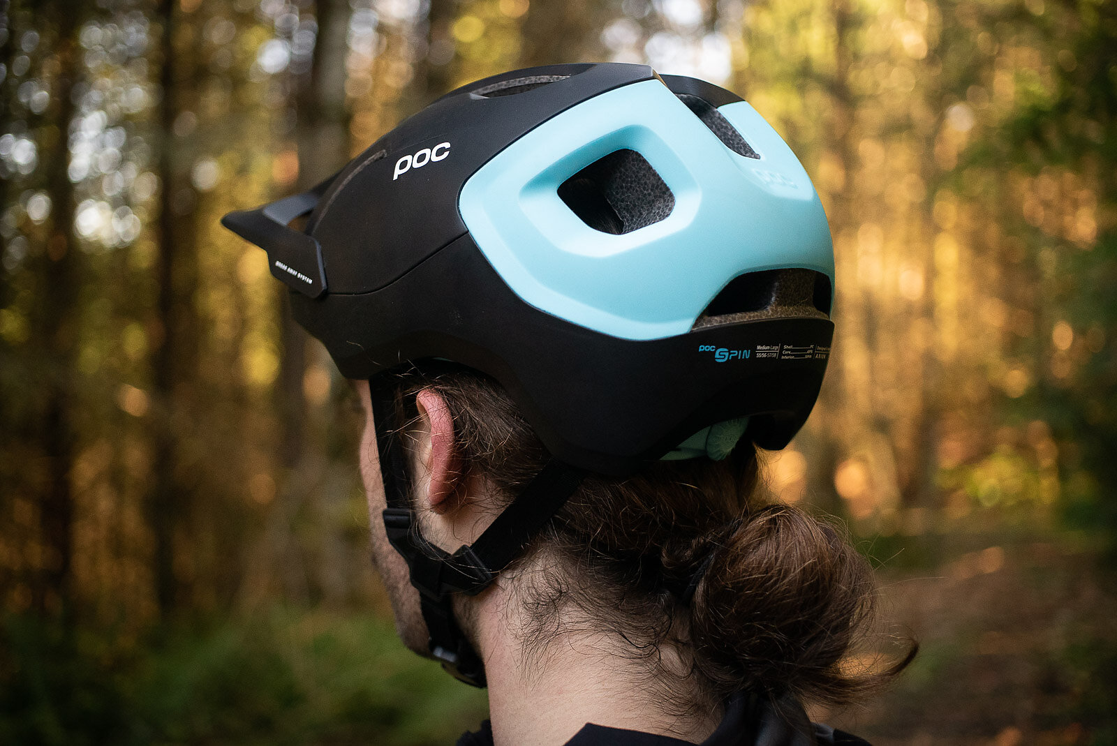 poc axion spin helmet