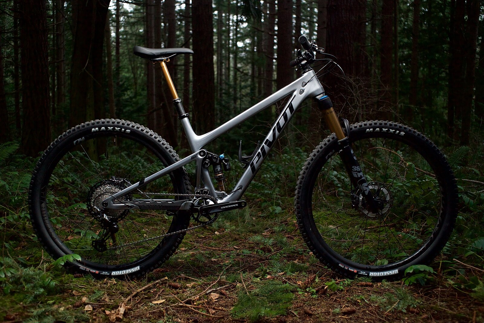 noseless saddle mountain bike