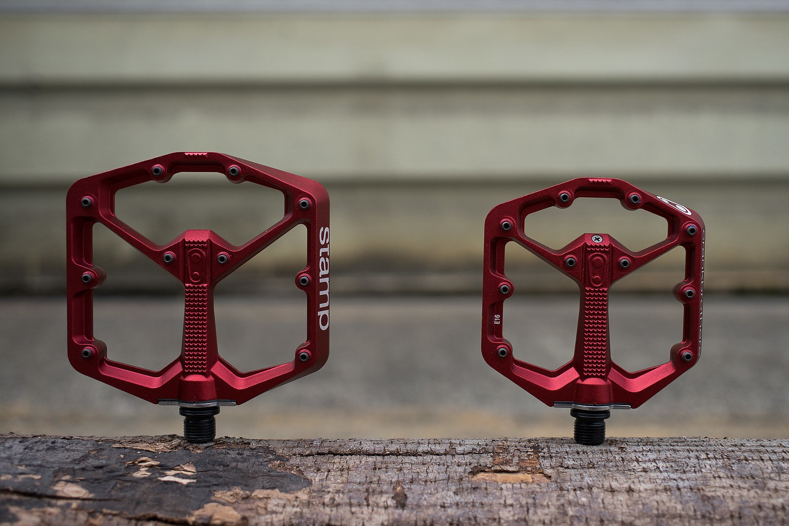 Crankbrothers Stamp 2 Small flat pedal review