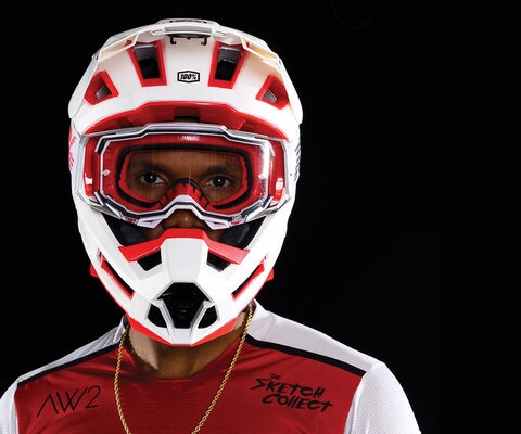 Angelo Washington takes the same meticulous and detail-oriented approach to downhill racing as he did in his former career as a semiprofessional baseball player. Photos: Jonathan Mehring