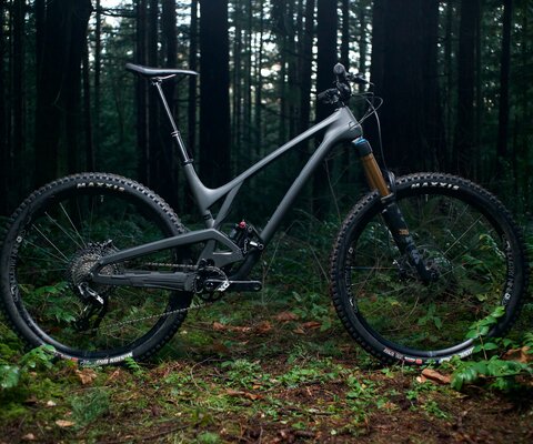 Evil slates the Offering as the dark lord of singletrack, one offering to rule them all.