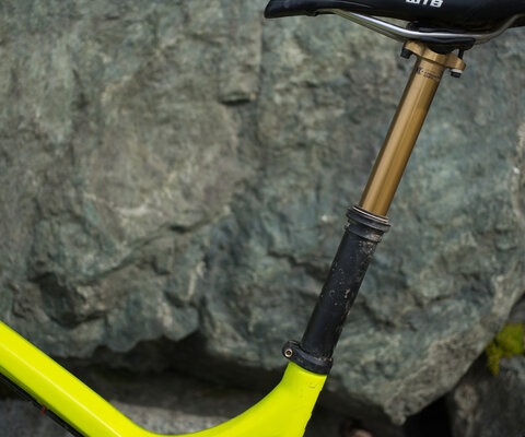 Fox's Transfer dropper post has options for just about everyone: seatpost diameter, dropper height, rounting and price range.