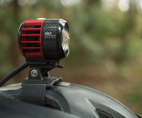 Small in size, big in capabilities. CatEye's Volt 6000 provides and insane amount of light.