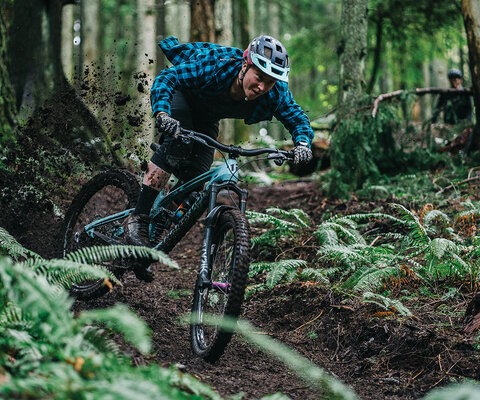 With dirt like this and a family focused on playing in it, perhaps it was inevitable that Hannah Bergemann would become such a phenomenal talent. Photo: Skye Schillhammer | SONY, 1/800 sec, f/2, ISO 2000