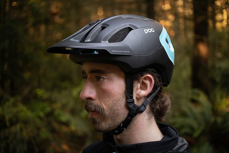 poc mountain bike helmet